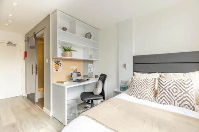 Platinum Studio main photo