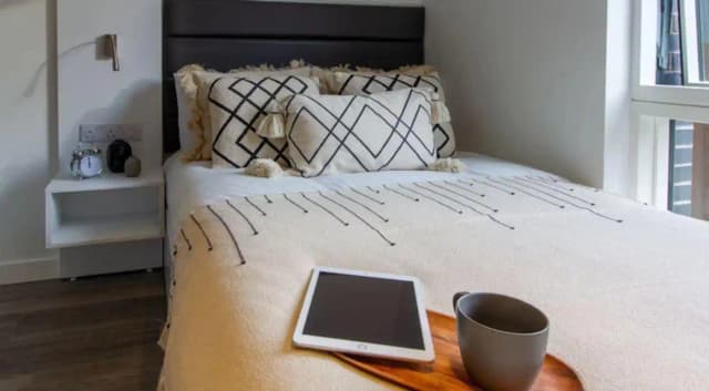 Bronze Studio main photo