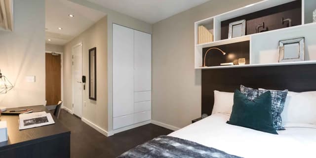 Silver Studio Private Mid Level main photo