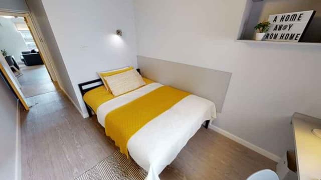 Gold 1 Bed Apartment main photo