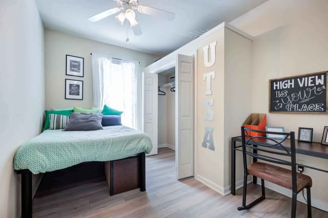 Private Room - Standard (4 Bed - 4 Bath) main photo