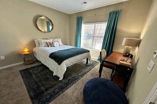 Private Room - Platinum (1 Bed - 1 Bath) main photo