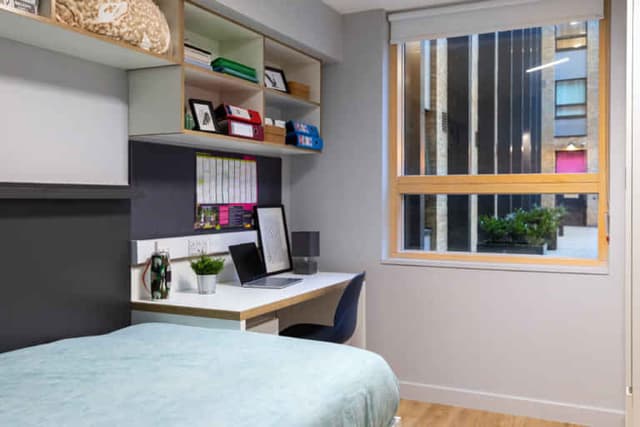 Platinum Ensuite main photo