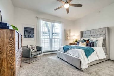 Place Preview main user avatar