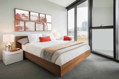 Place Preview main user avatar