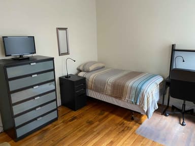 Place Preview main user avatar