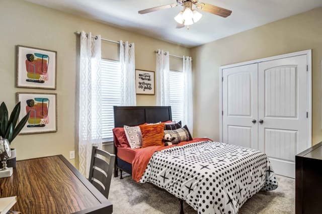 Private Room (4 Bed - 4.5 Bath) main photo