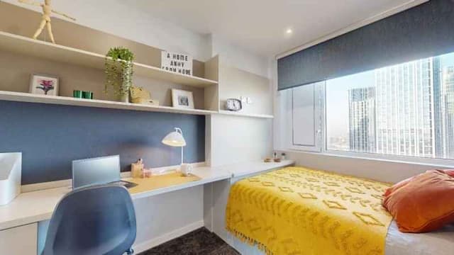 Penthouse En Suite main photo