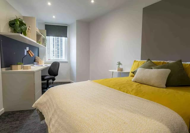 Bronze En Suite Premium main photo