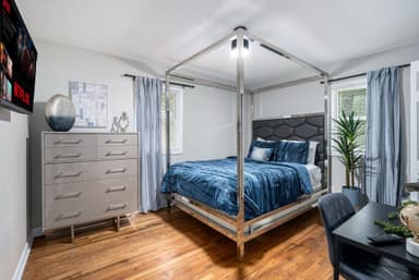 Place Preview main user avatar