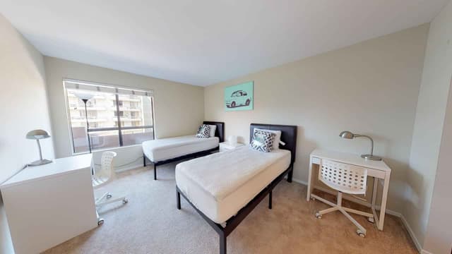 Shared Room (3 Bed - 2 Bath) main photo
