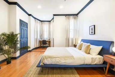 Place Preview main user avatar