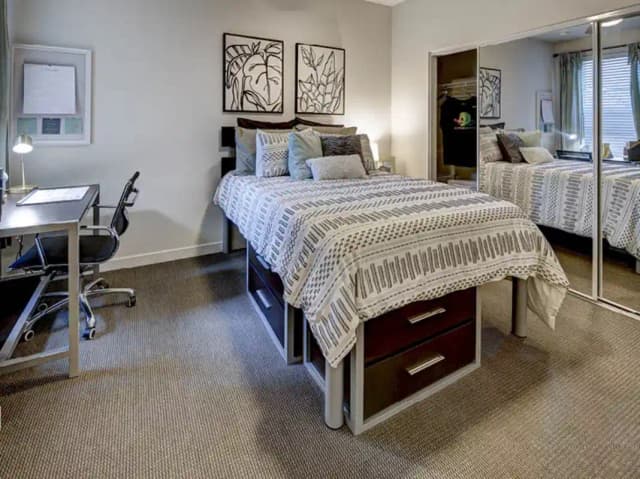 Room in 2 Bed - 2 Bath main photo