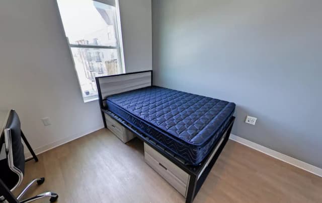 Room in 3 Bed - 3 Bath C main photo