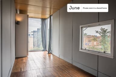 Place Preview main user avatar