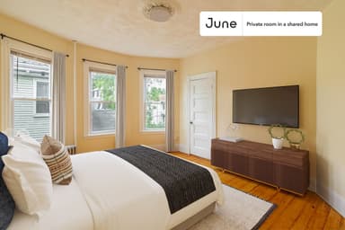 Place Preview main user avatar