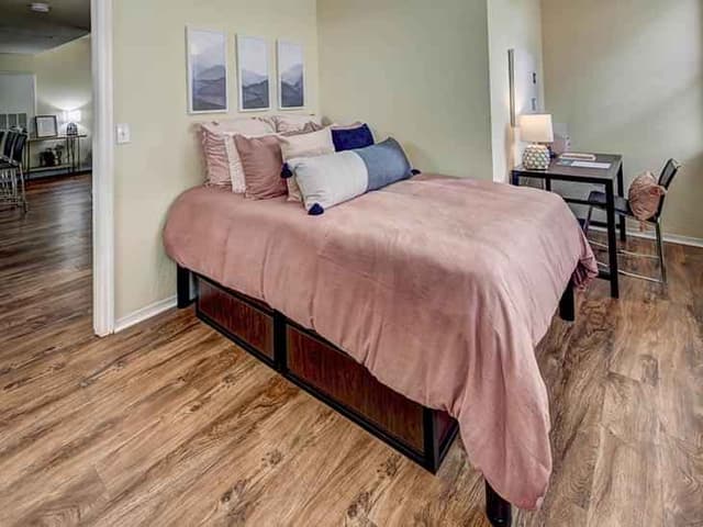 1 Bed - 1 Bath A main photo