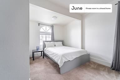 Place Preview main user avatar