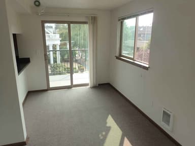 Place Preview main user avatar