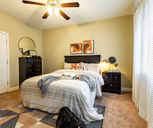 Kingston | 1 Bed 1 Bath main photo