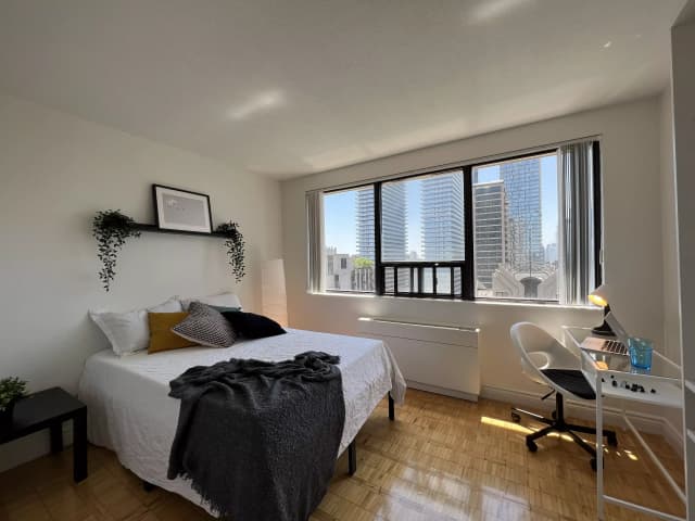 1905 Montreal Flex Room (3 Bed 2 Bath) main photo