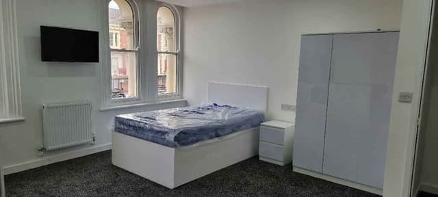 Small Studio main photo