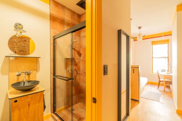 Classic+ Room in 6 Bed 3 Bath (Unit 2) main photo