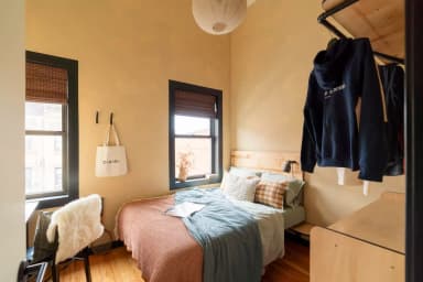 Place Preview main user avatar