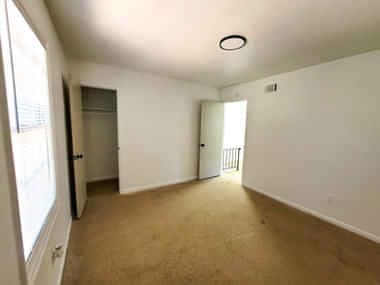 Private Room (2 Bed - 1.5 Bath) main photo