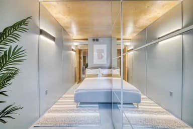 Place Preview main user avatar