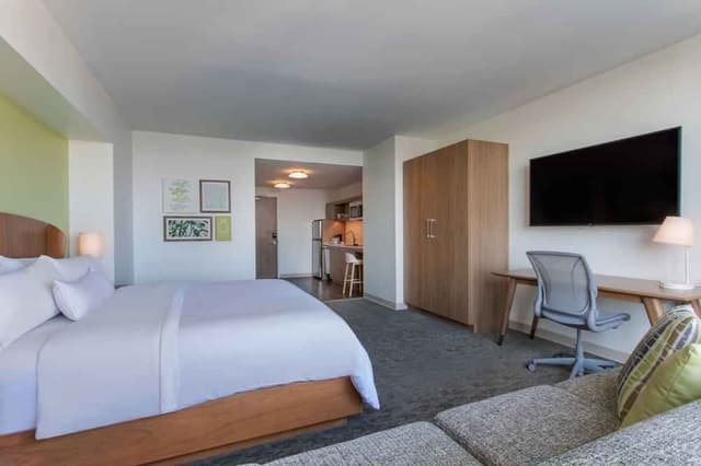 Single Room main photo