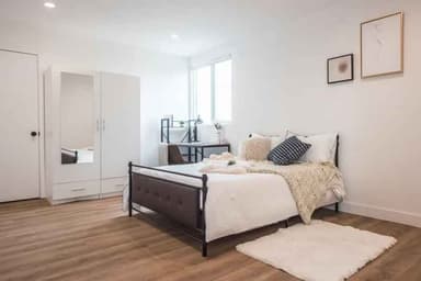 Place Preview main user avatar