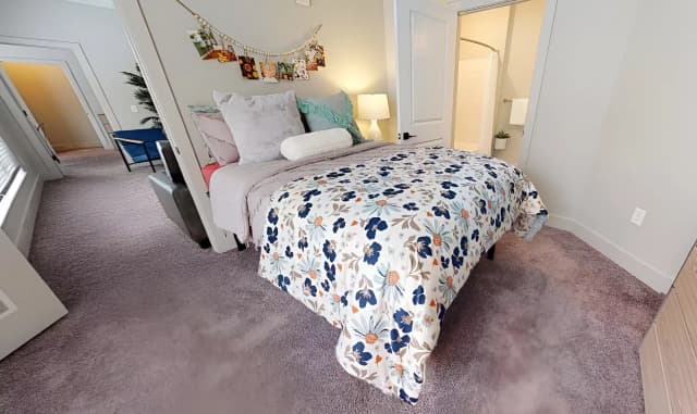 4B (4 Bed 4 Bath) main photo