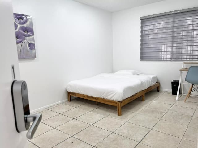 #39052: Room in 4 Bed 2 Bath main photo