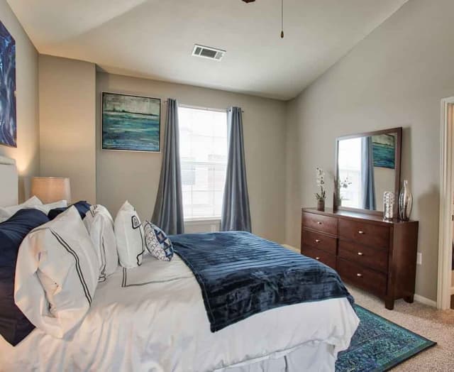 3 Beds 3 Baths main photo