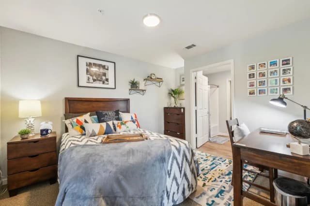 2x2 Premium - 2 Bed 2 Bath main photo