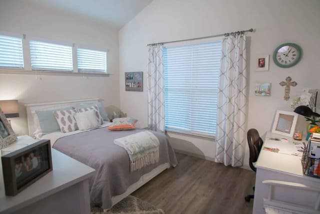 Garden - The Ranch (4 Bed 4 Bath) main photo