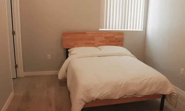 Room in 3 Bedroom 3 Bathroom main photo