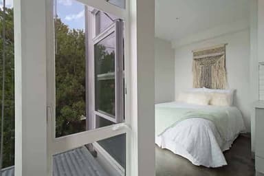 Place Preview main user avatar