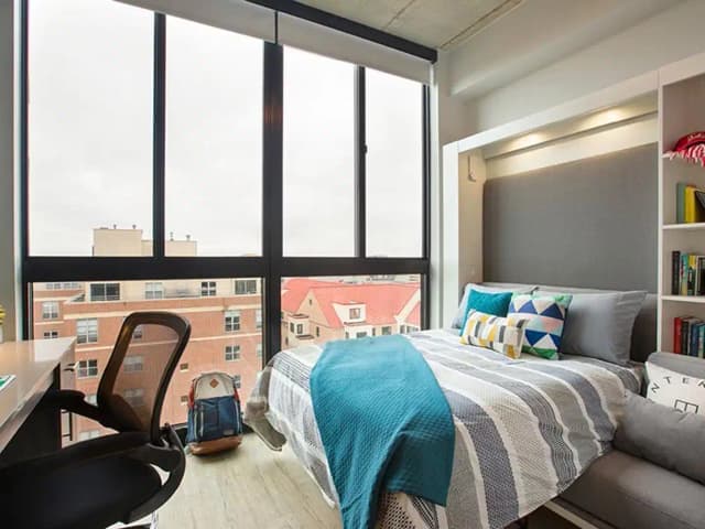 Room in 4 Bed - 2 Bath D Premium main photo