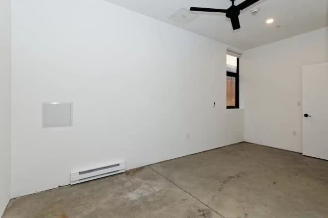 2 Beds 1 Baths main photo