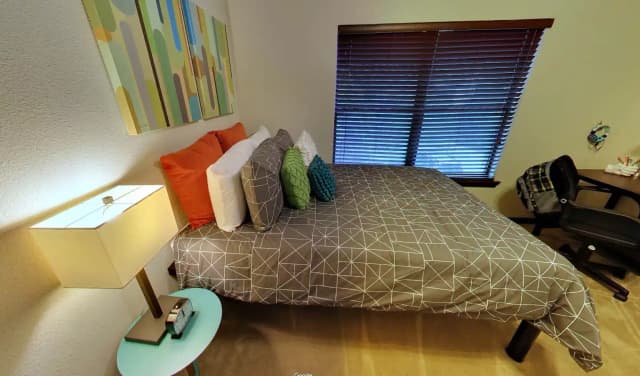 Vintage: 1 Bed - 1 Bath C main photo