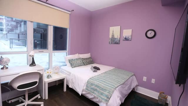 Deluxe Room | ON M5V 1C1 main photo