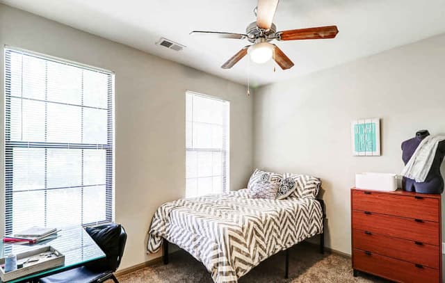 4 Bed 4 Bath main photo