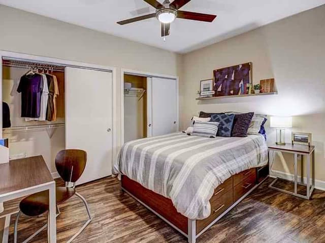 1 Bed - 1 Bath A main photo