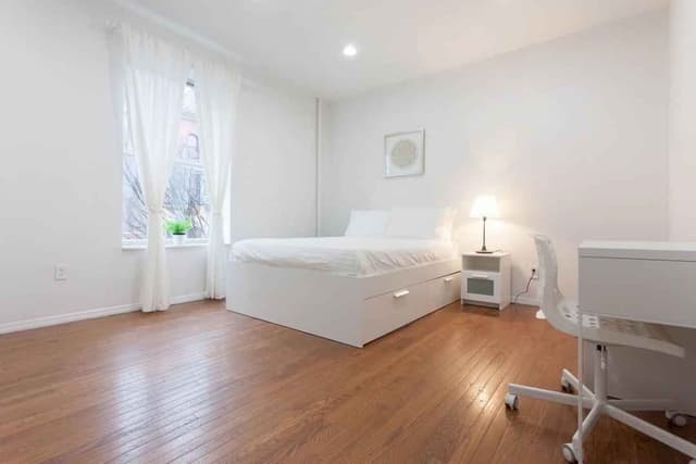 Private Room (4 Bed - 1 Bath) main photo