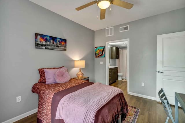 1 Bedroom 1 Bathroom main photo