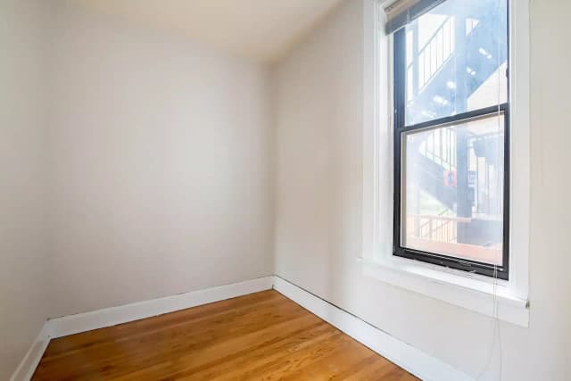 #1380 : Sheffield Neighbors on a flexible lease main photo