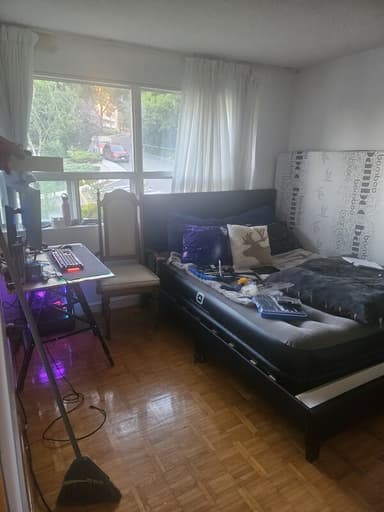 Place Preview main user avatar