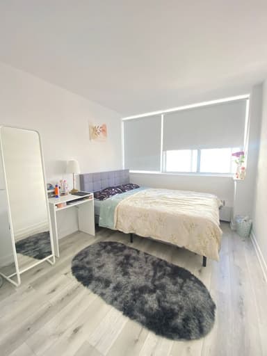 Place Preview main user avatar